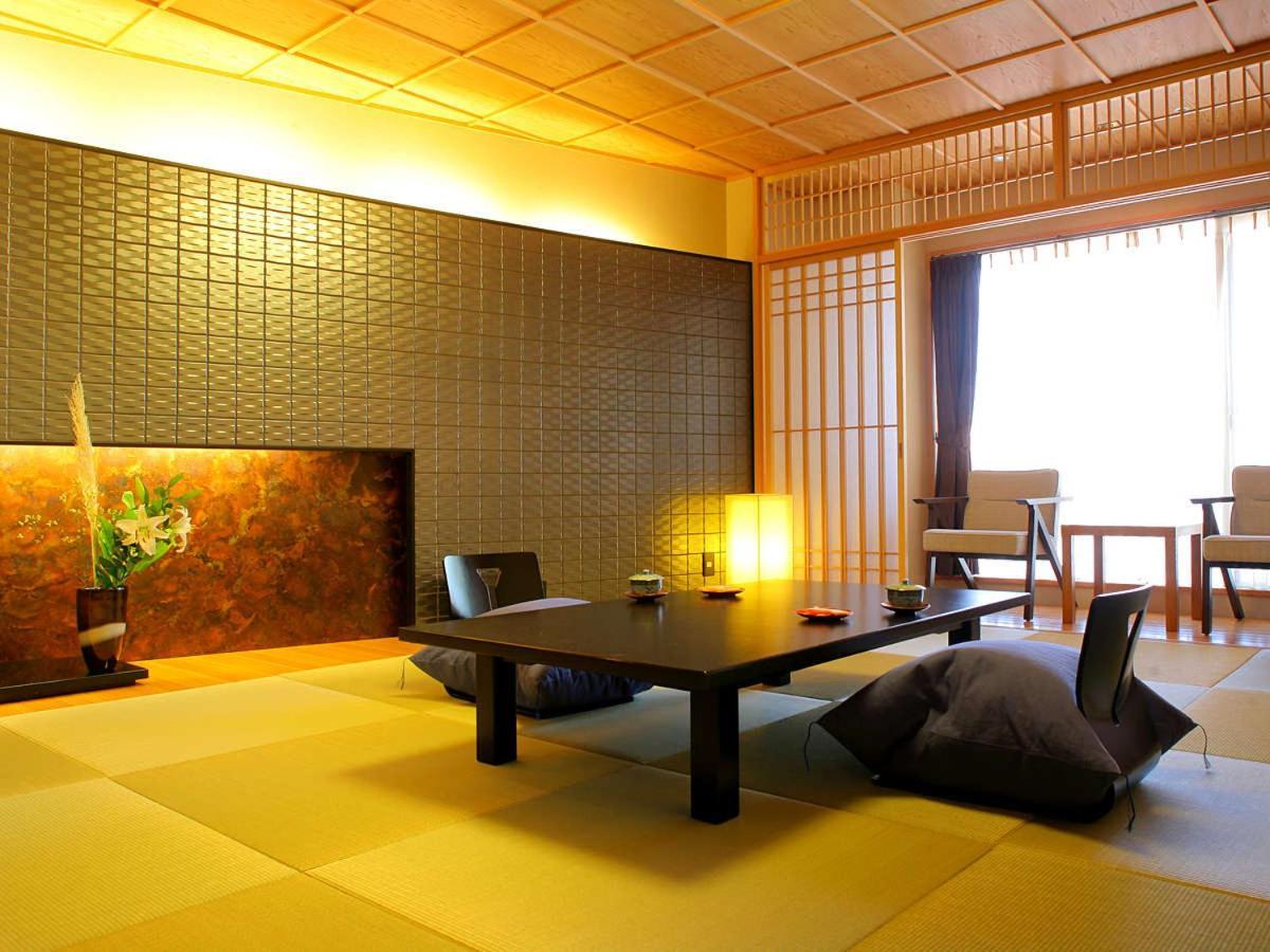 Hotel Notoya Komatsu  Esterno foto
